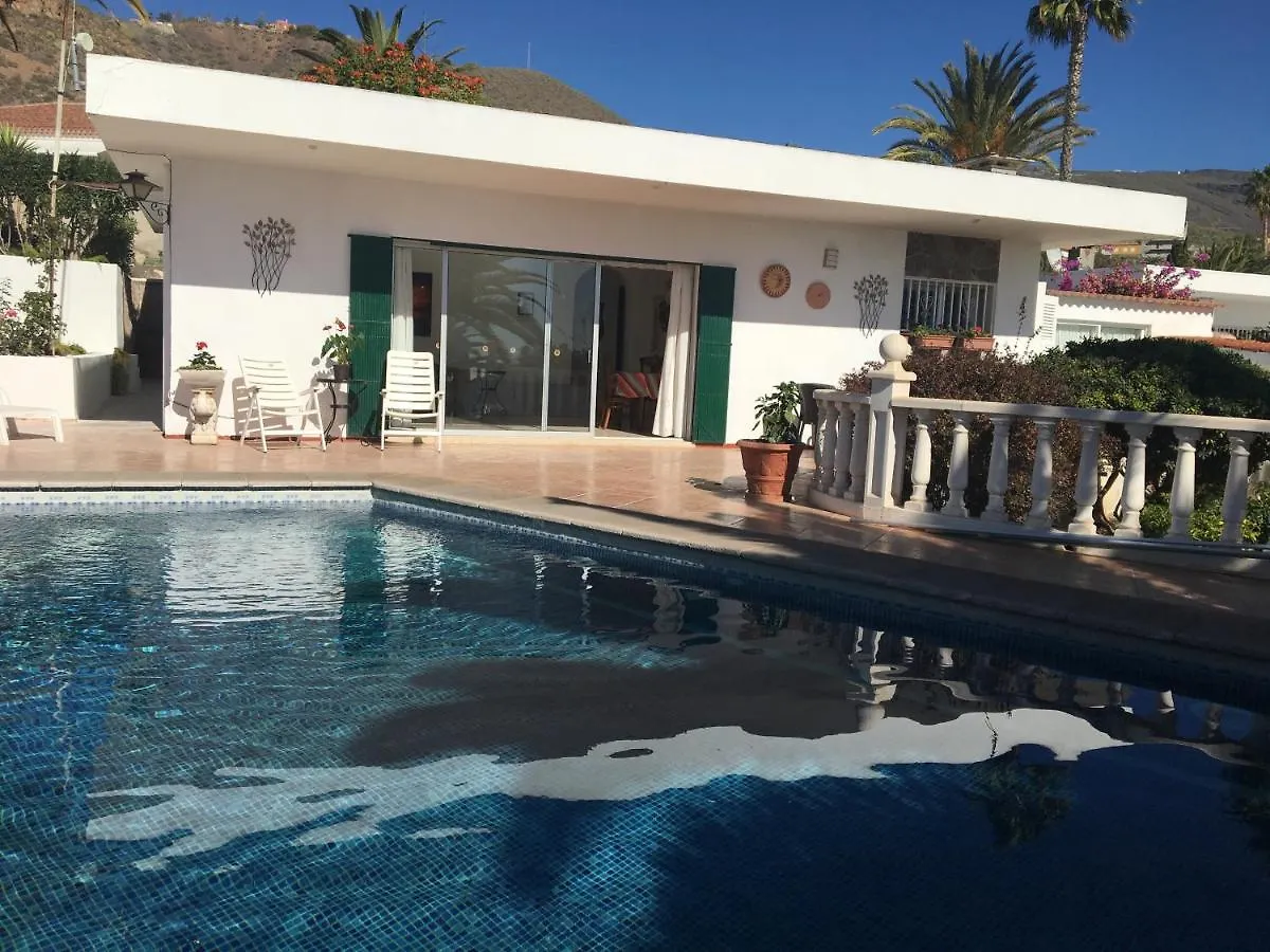 Detached Villa, Private Pool Only 10 Minutes Los Cristianos Valle de San Lorenzo Villa