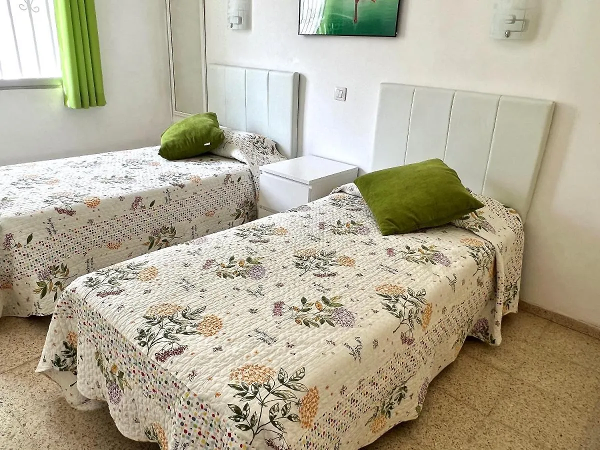 Detached Villa, Private Pool Only 10 Minutes Los Cristianos Valle de San Lorenzo Villa